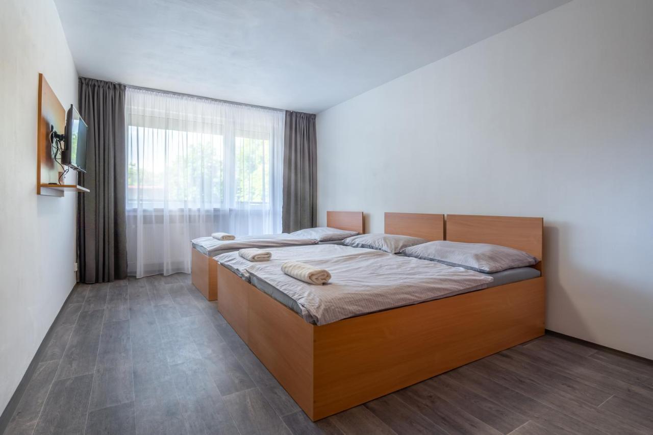 Apartmany A Studia Zamecky Park Litvínov Екстериор снимка