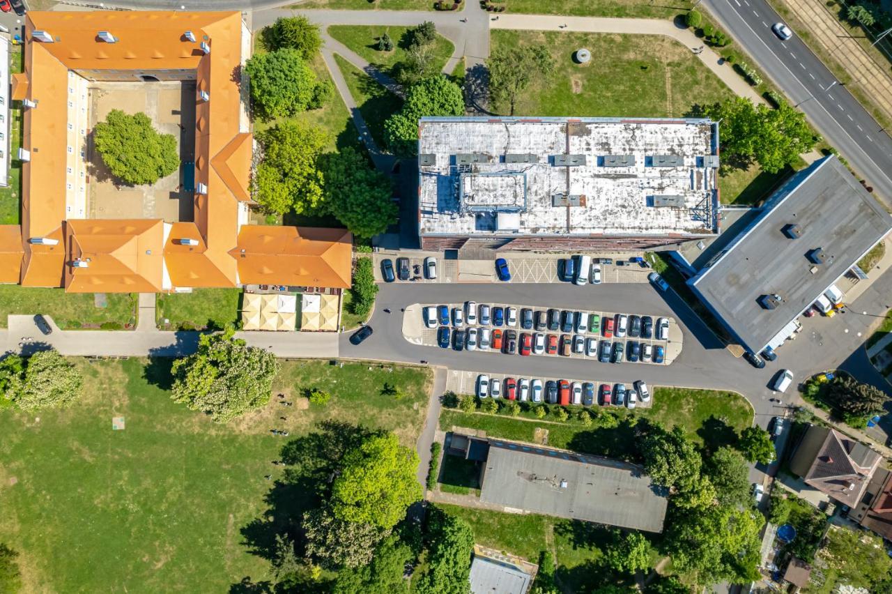 Apartmany A Studia Zamecky Park Litvínov Екстериор снимка